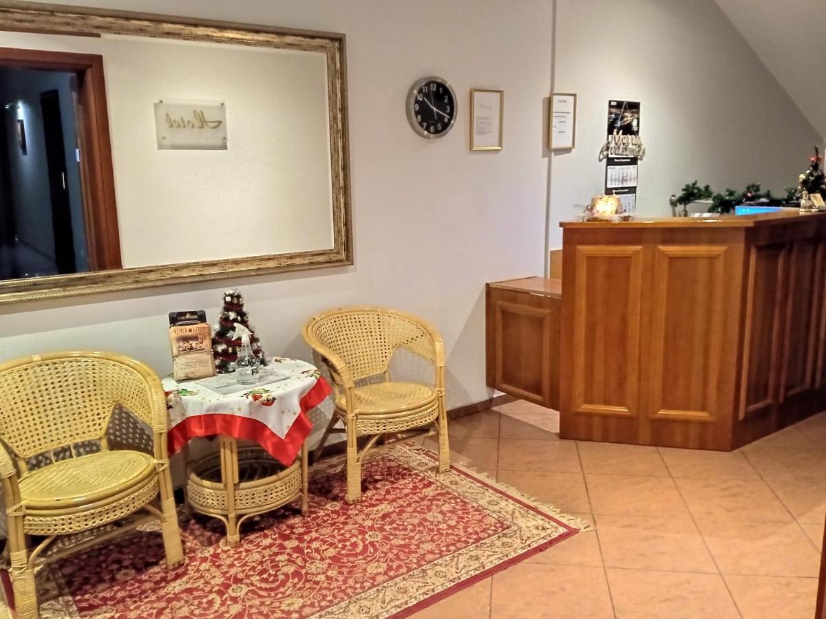 Centrum Konferencyjne Sultan Marki  Luaran gambar