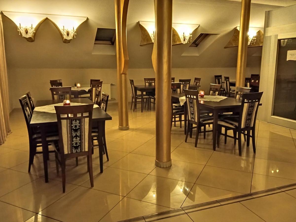 Centrum Konferencyjne Sultan Marki  Luaran gambar